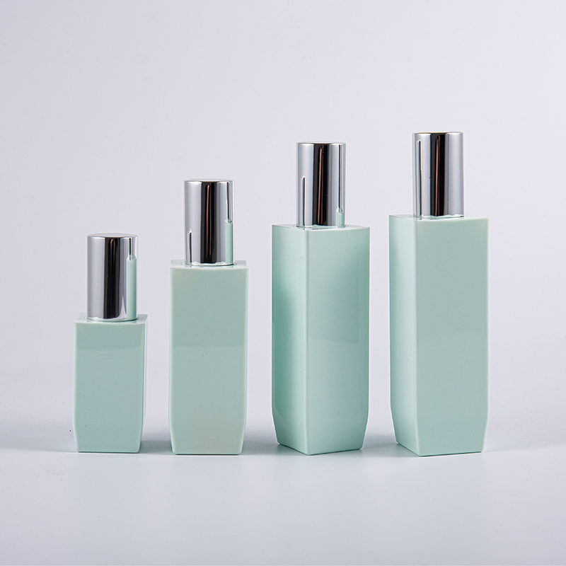 Alternativer for flere farger Firkantet form 100 ml PETG tykkvegg lotionflaske med aluminiumspumpehette Alternativer for flere farger Firkantet form 100 ml PETG tykkvegg lotionflaske med aluminiumspumpehette